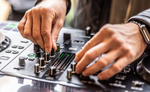 ‘I’m a wedding DJ – this is the one song we hate playing the most’